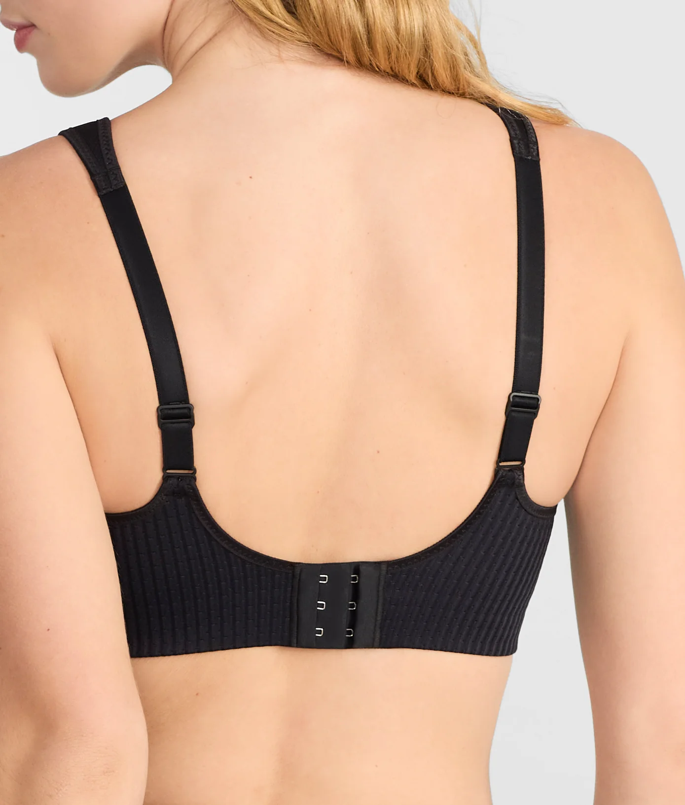 Air Control High Impact Wire-Free Sports Bra - Image 11