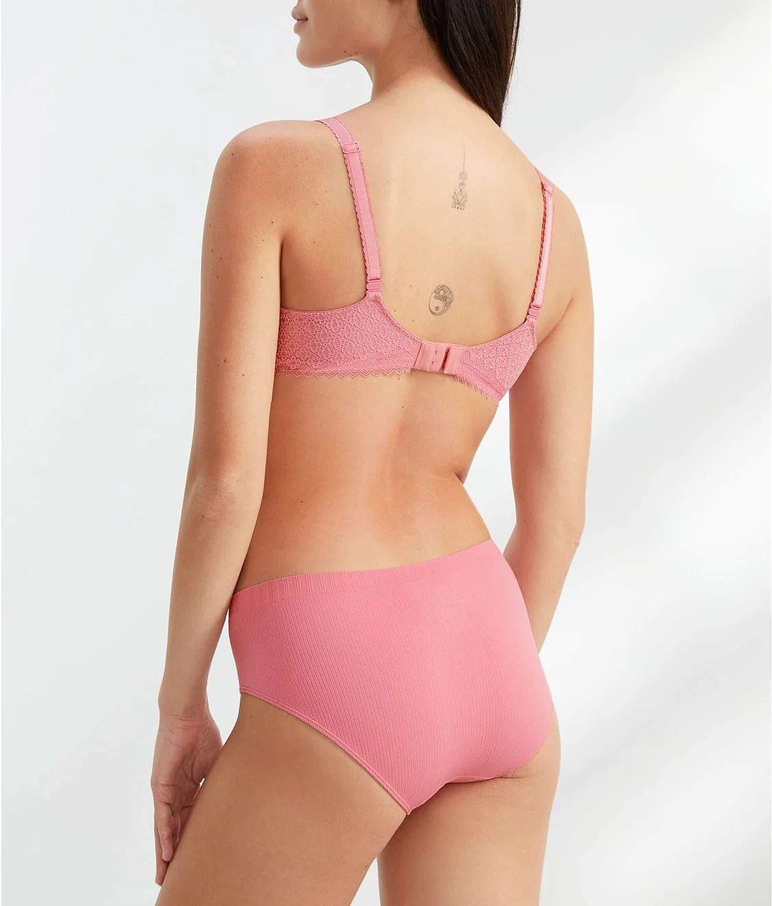 The Easy Everyday Seamless Hipster - Image 56