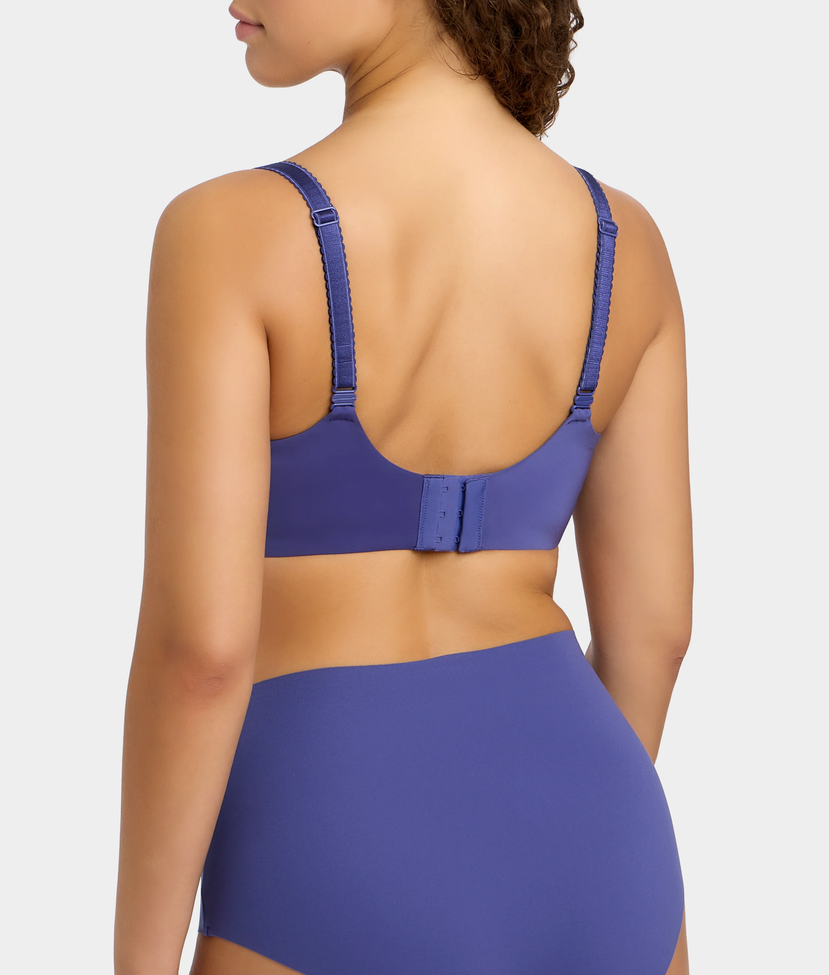 The Favorite Wire-Free Smoothing T-Shirt Bra - Image 10