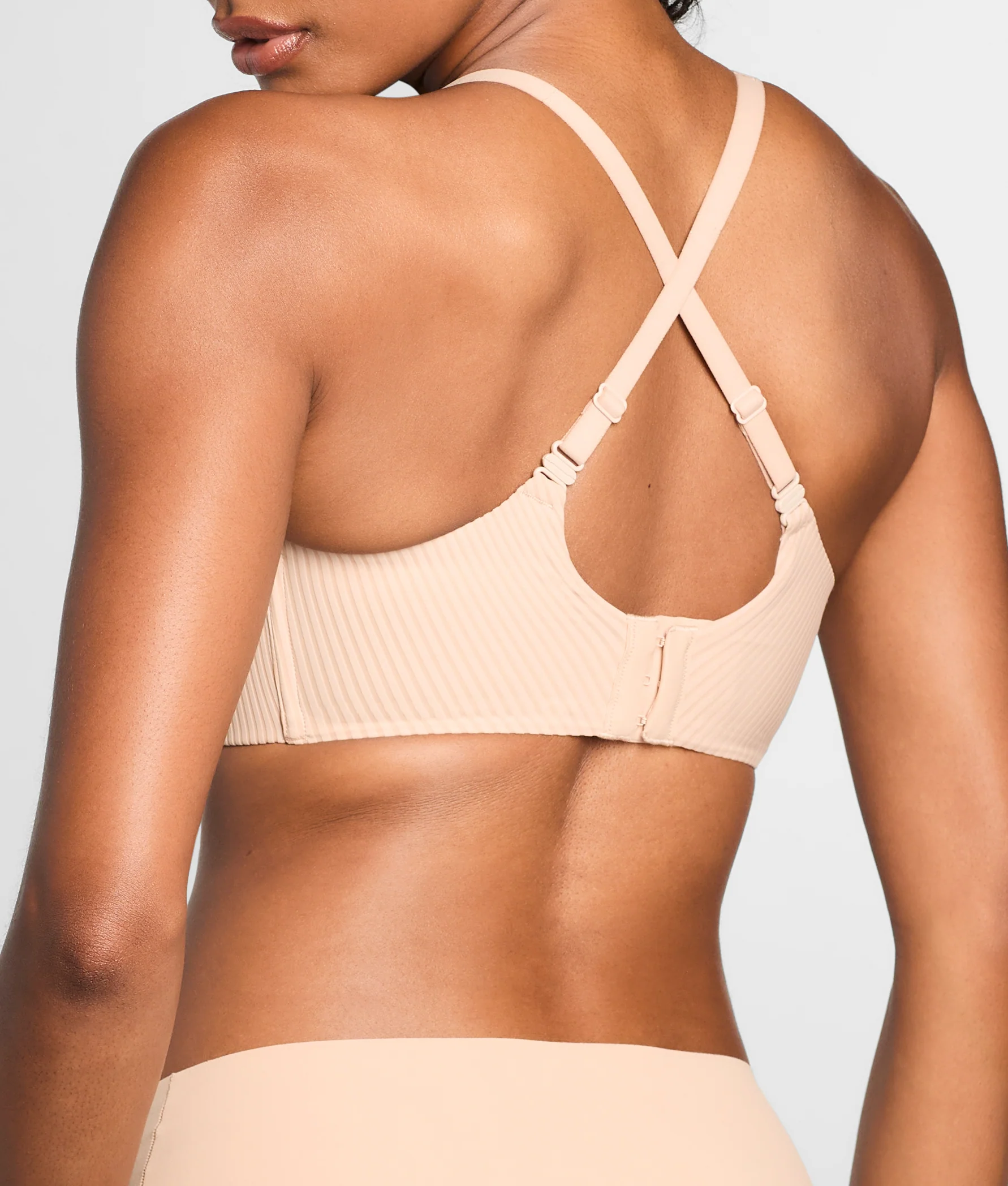 The Favorite Wire-Free Smoothing T-Shirt Bra - Image 82