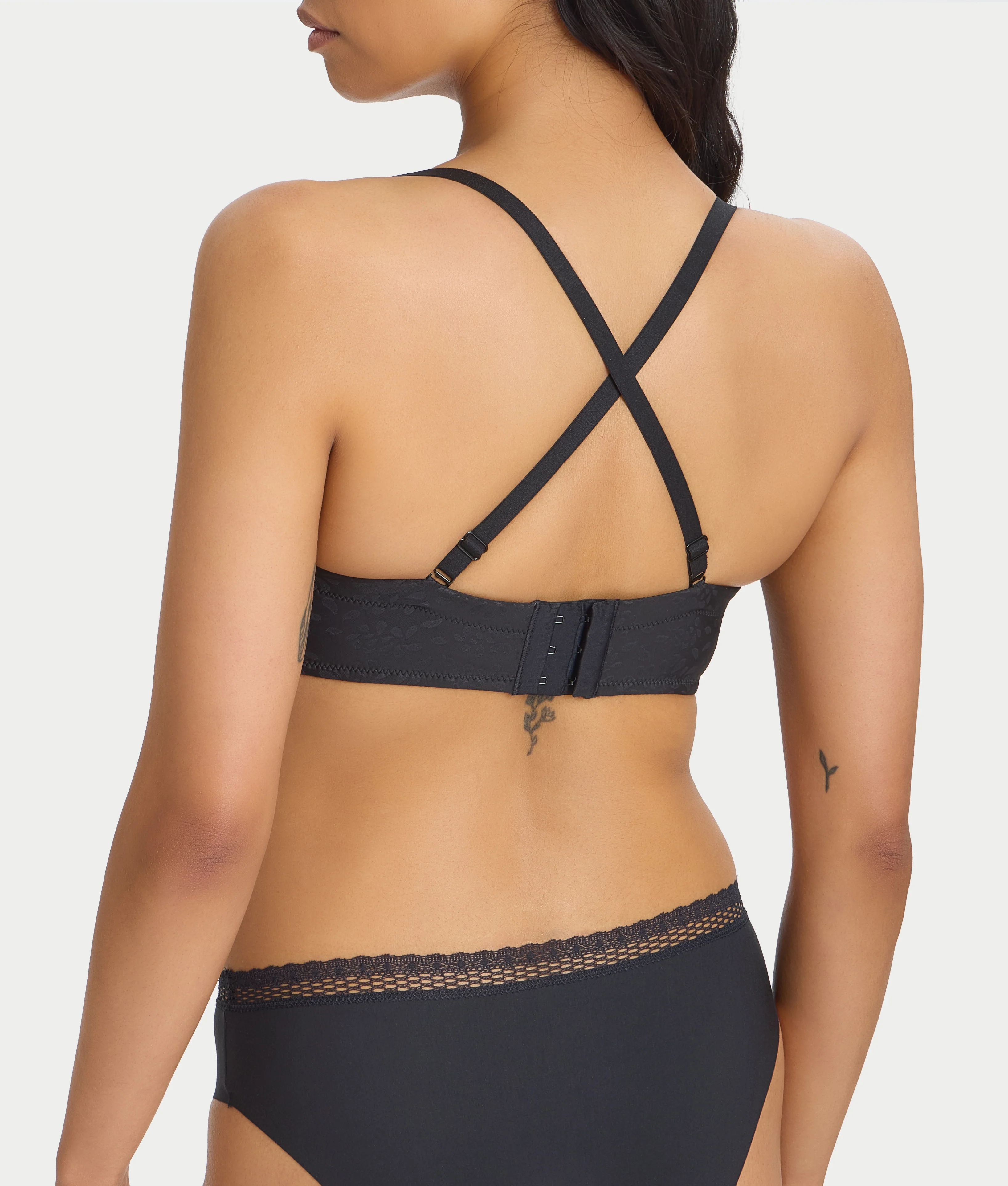 Comfort Chic Strapless Bra - Image 3