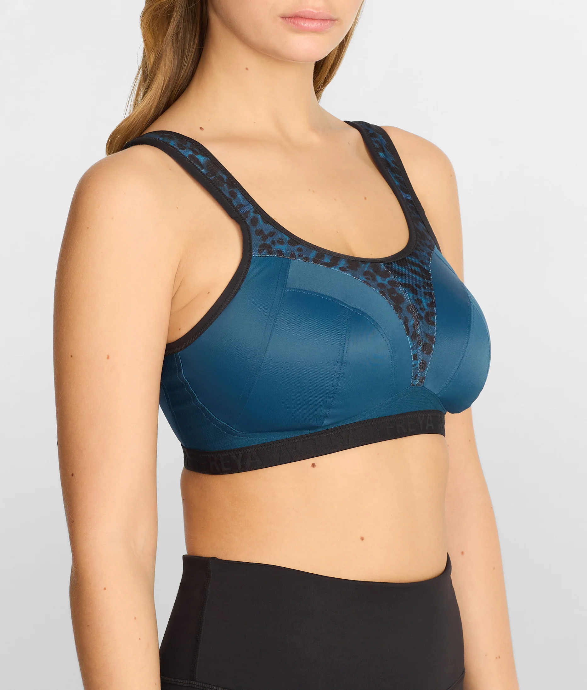 Dynamic High Impact Wire-Free Sports Bra - Image 18