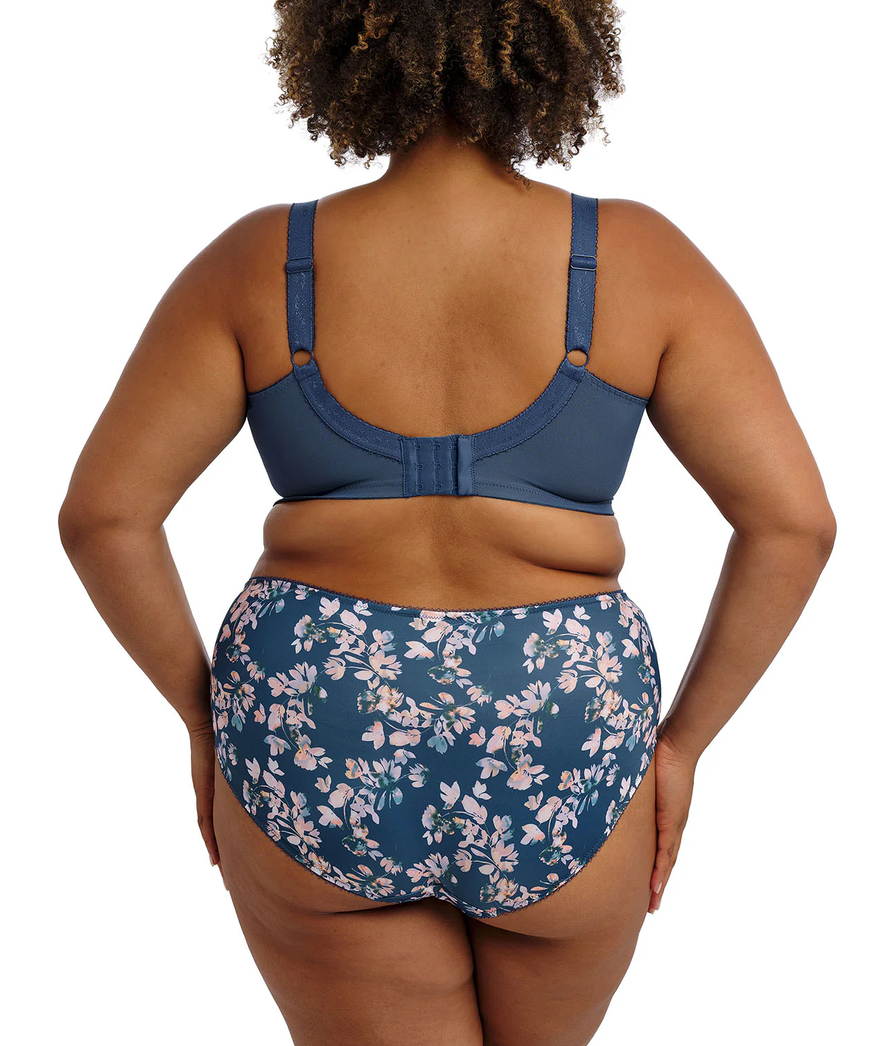 Kayla Brief - Image 14