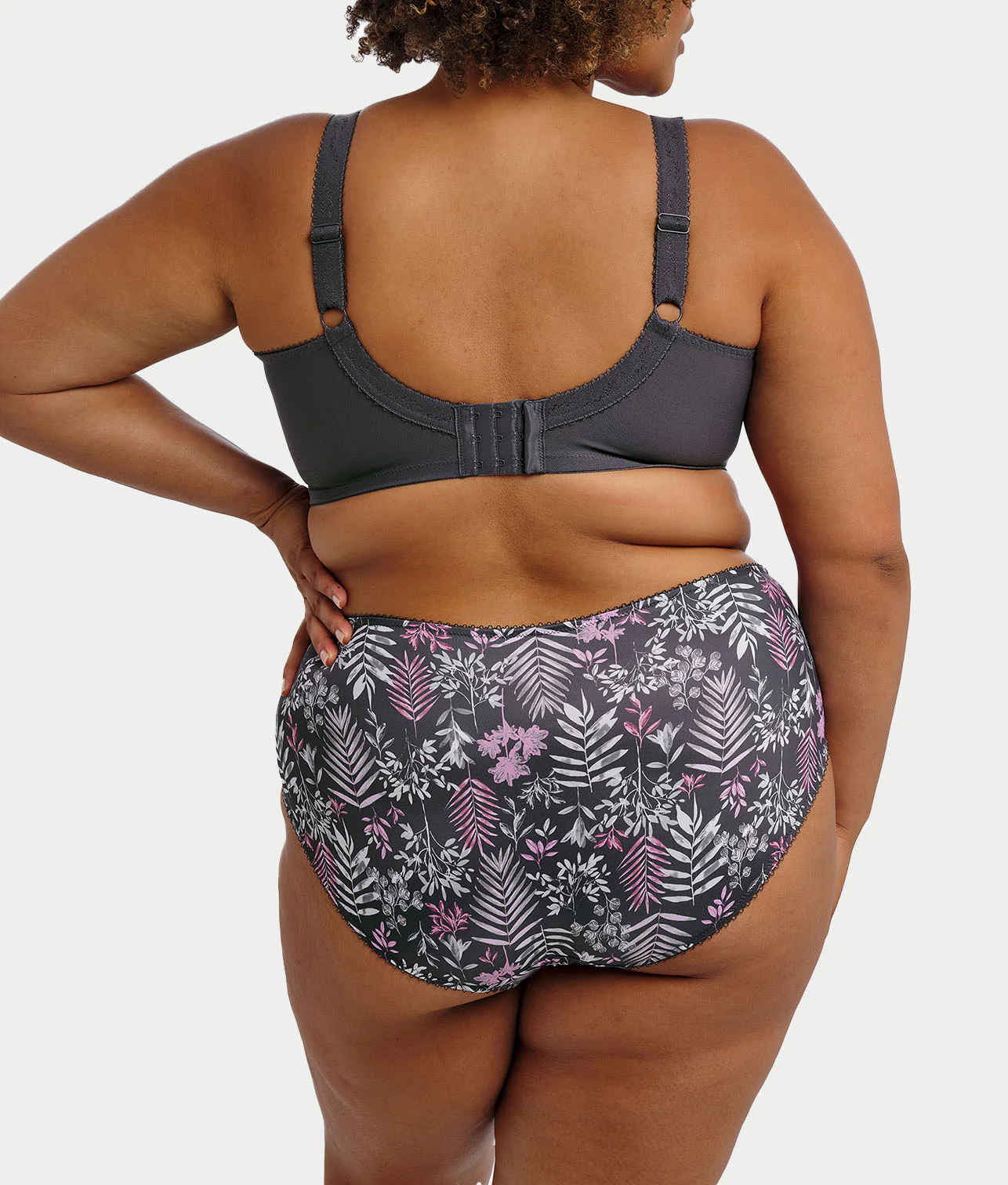 Kayla Brief - Image 8