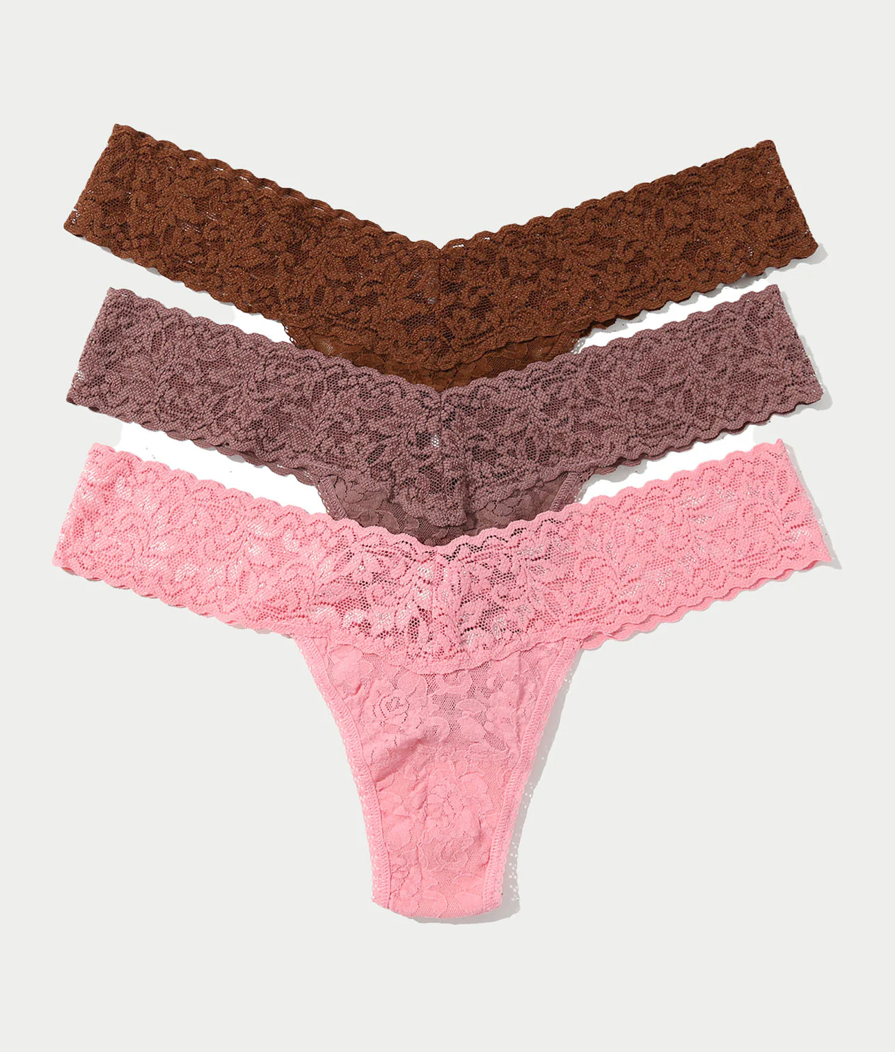 Signature Lace Low Rise Thong Fashion 3-Pack - Image 3