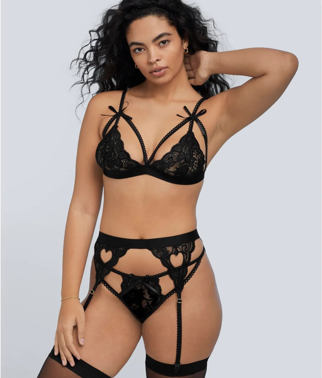 Cage Lace Wireless Bra & Garter Set - Image 3