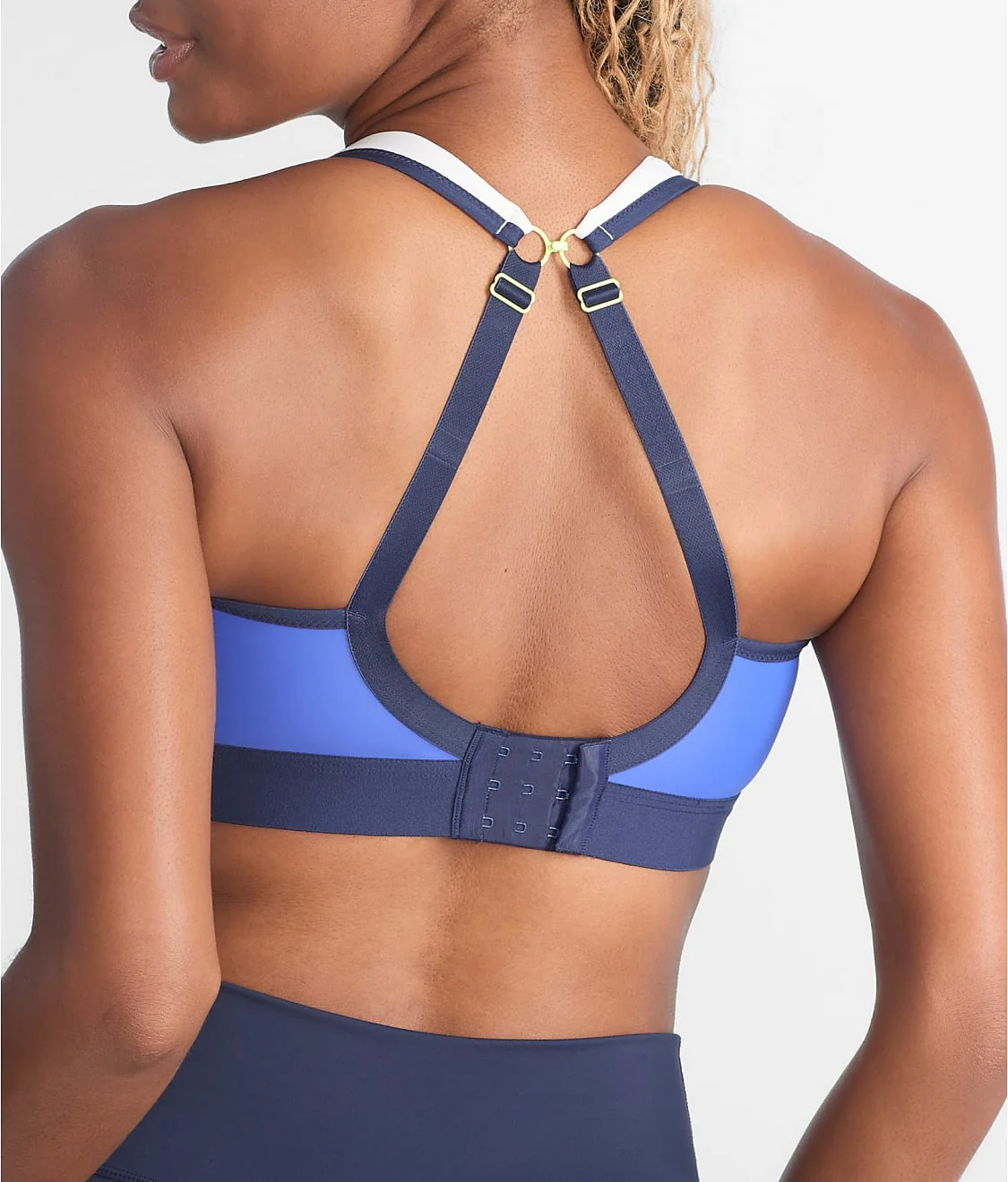 Boundless Wireless Sports Bra - Image 15