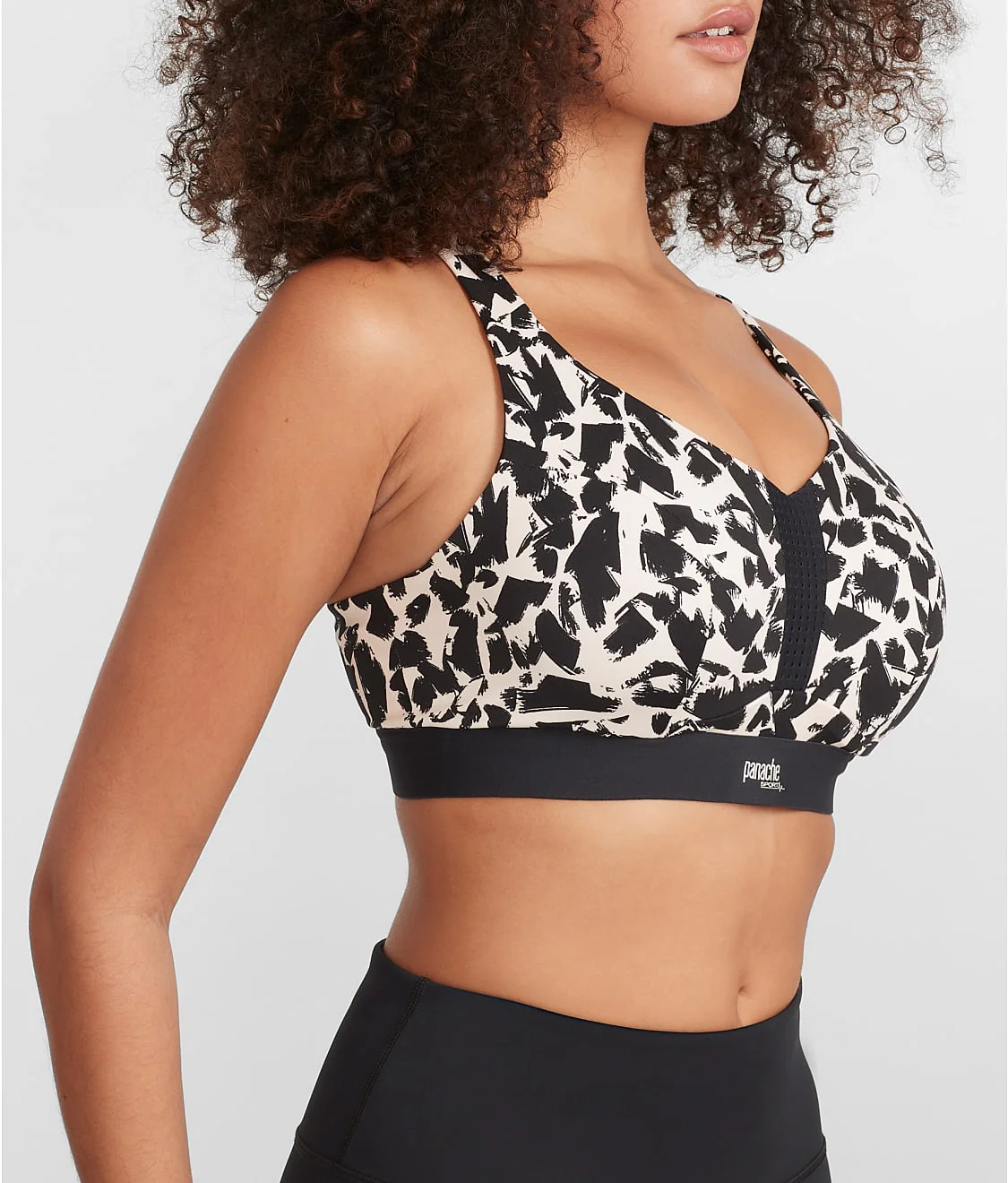 Endurance Underwire Unlined Sports Bra - Image 67