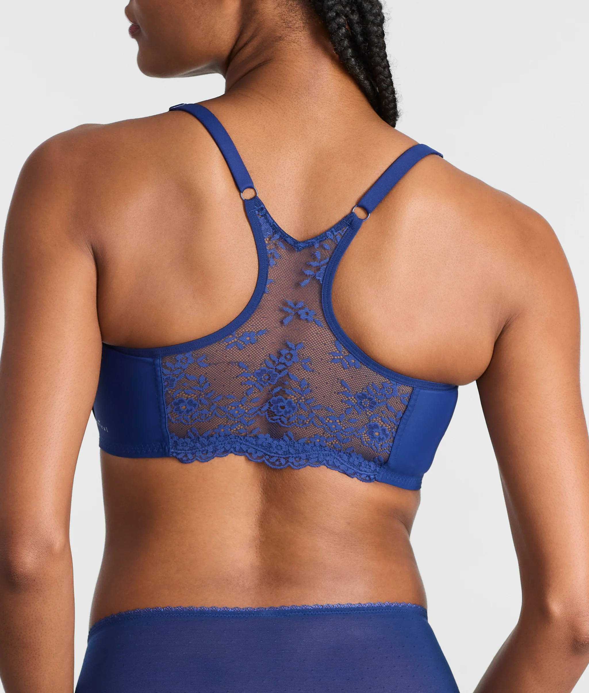 Everyday Essential Lace Front-Close Bra - Image 2