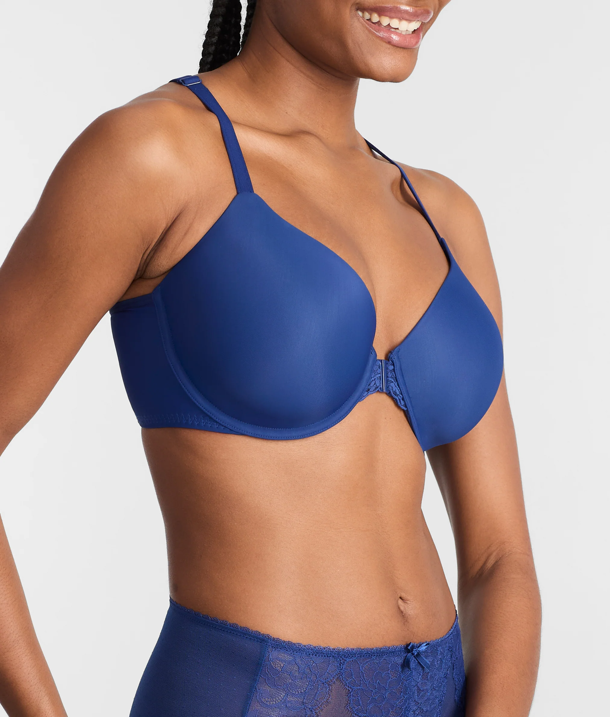 Everyday Essential Lace Front-Close Bra - Image 3