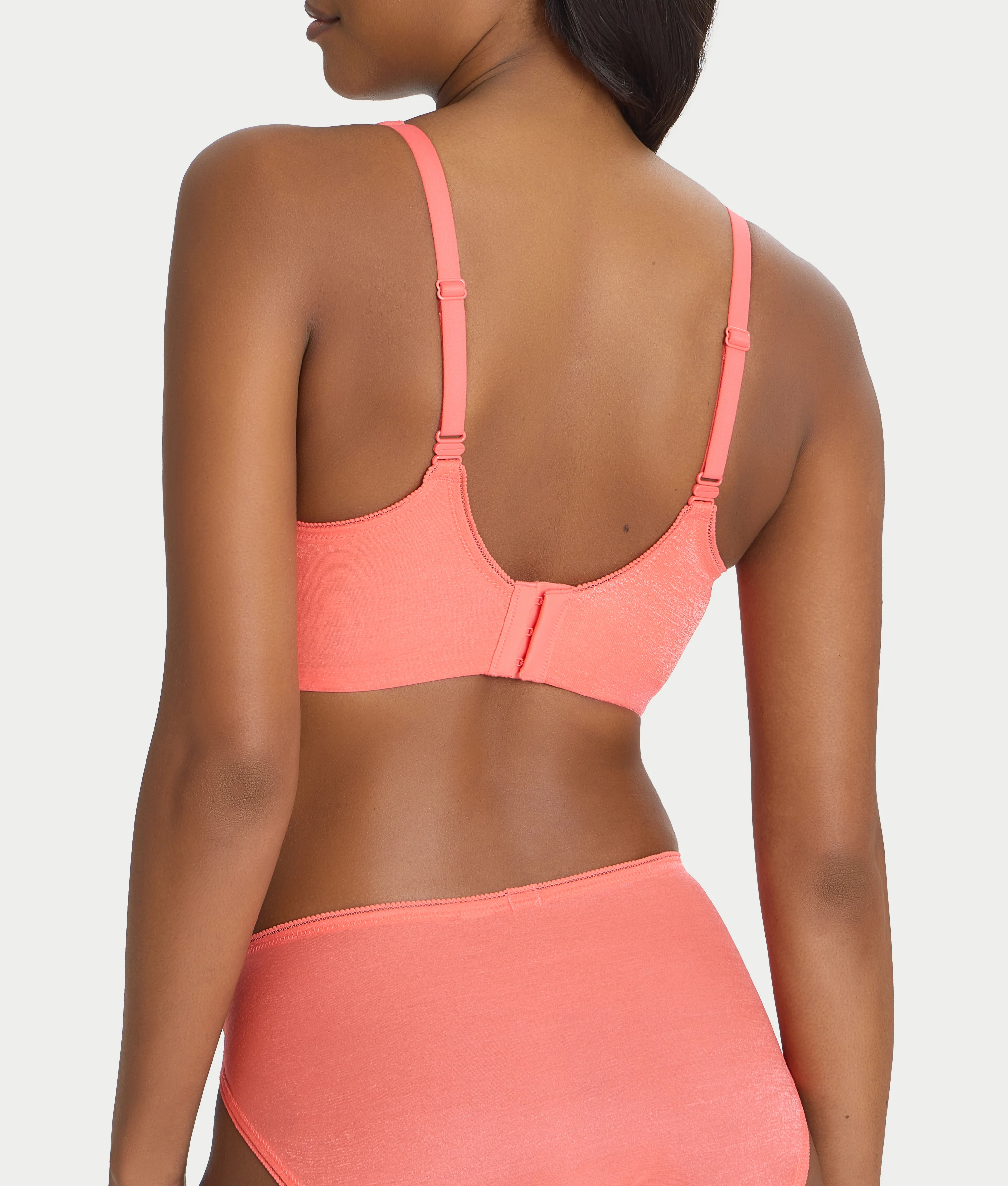 Everyday Essential Shimmer Unlined Plunge Bra - Image 10