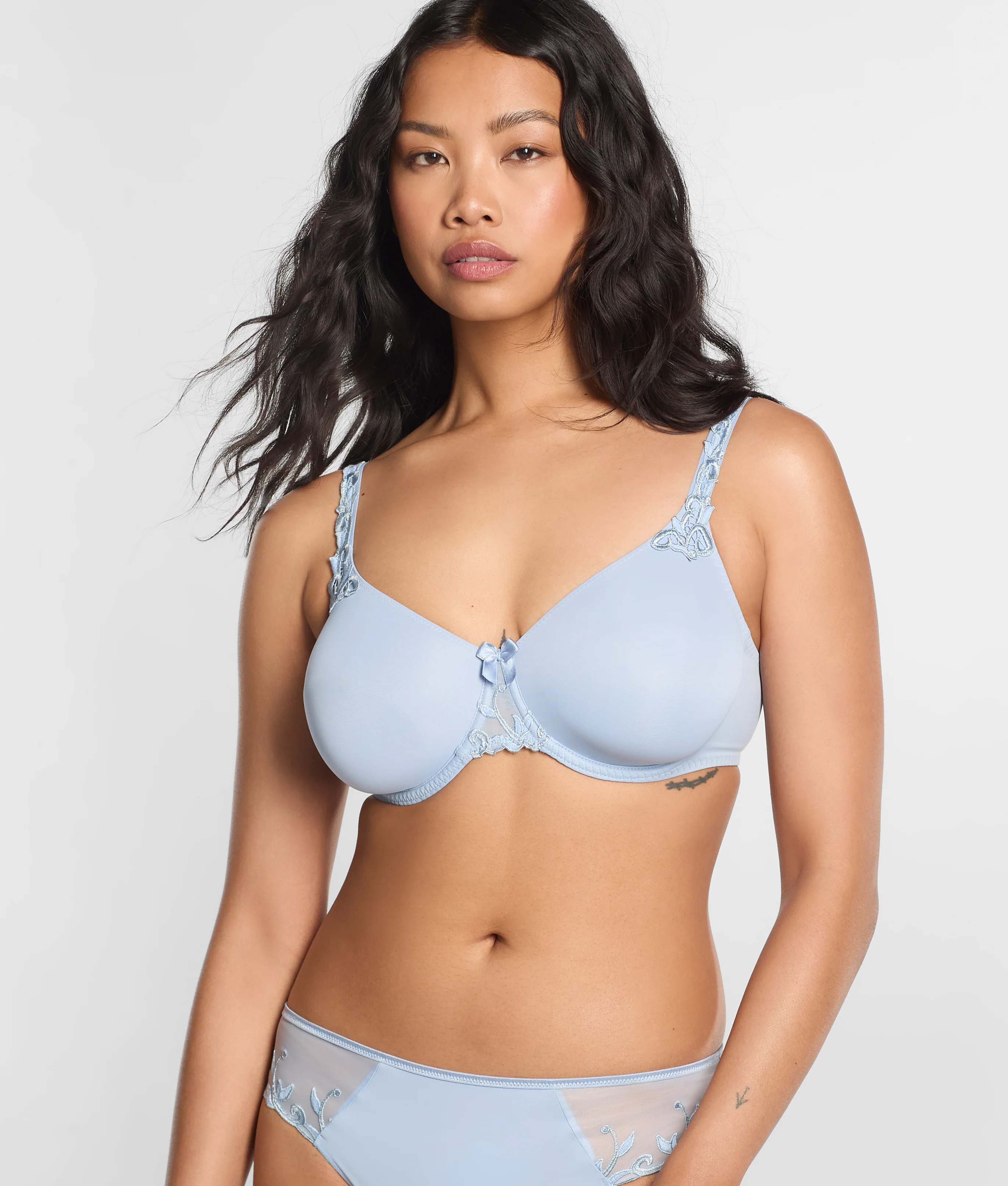 Andora Minimizer Bra - Image 6