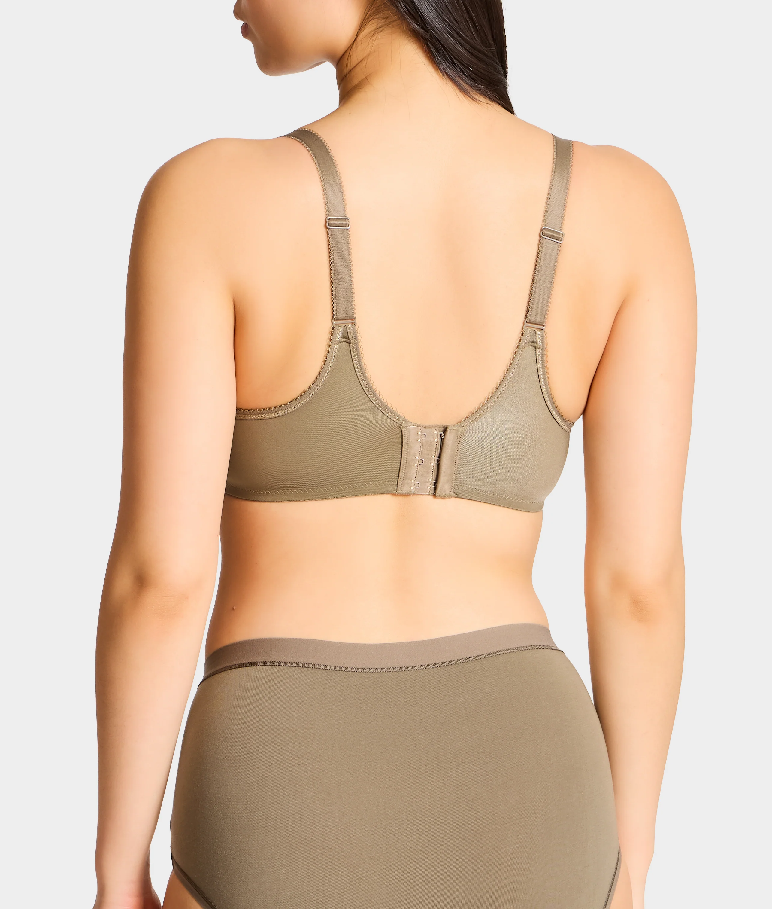 Basic Beauty Bra - Image 2