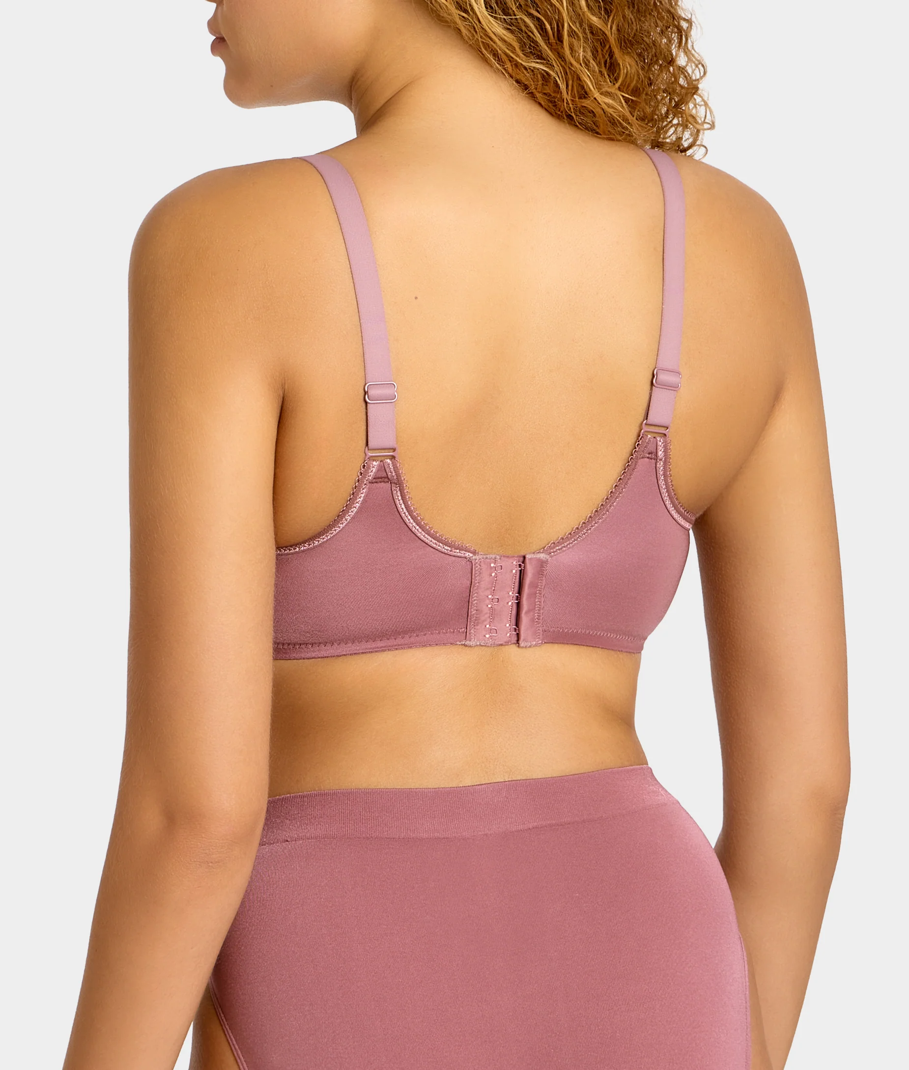 Basic Beauty Spacer T-Shirt Bra - Image 7