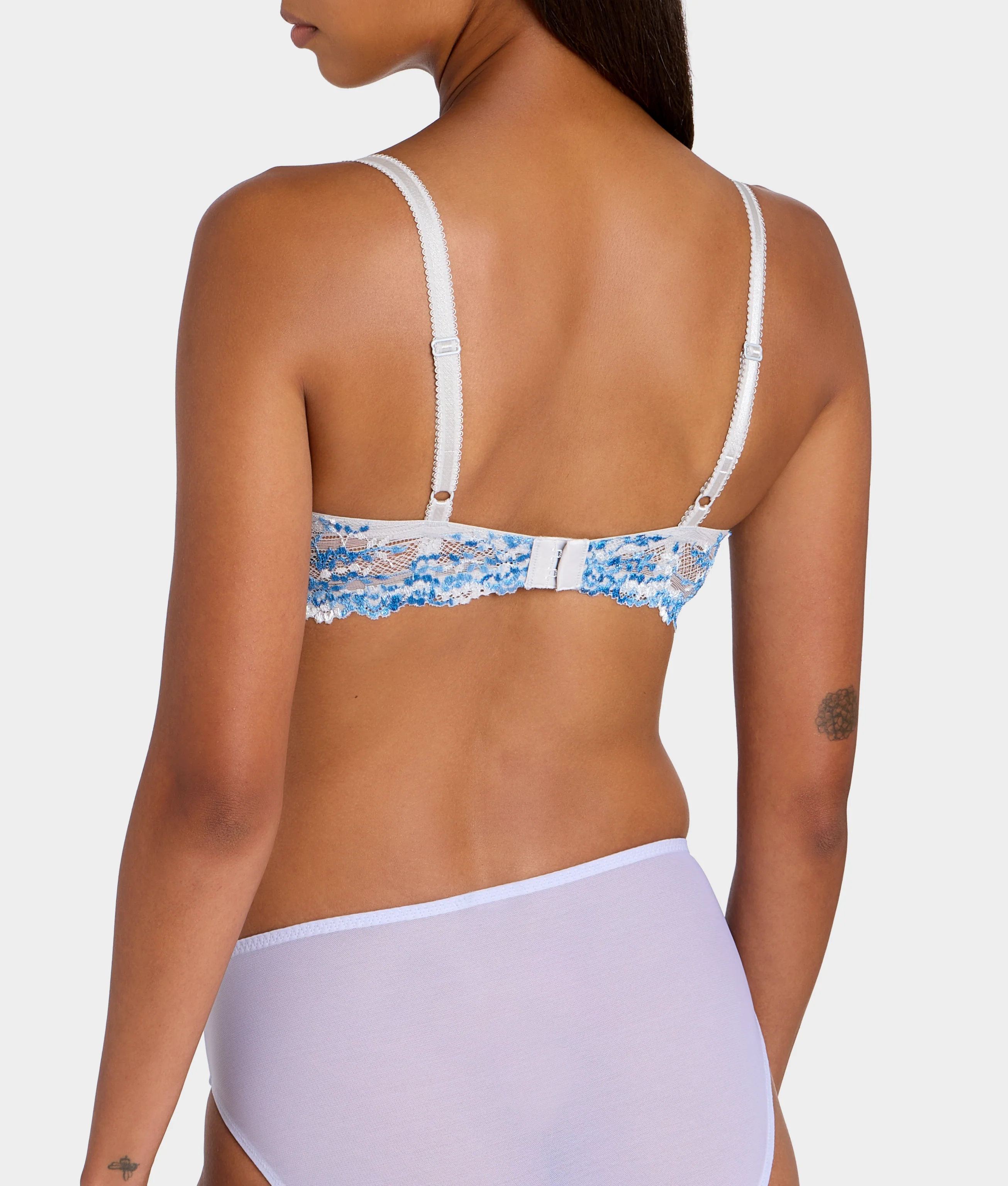 Embrace Lace T-Shirt Bra - Image 15