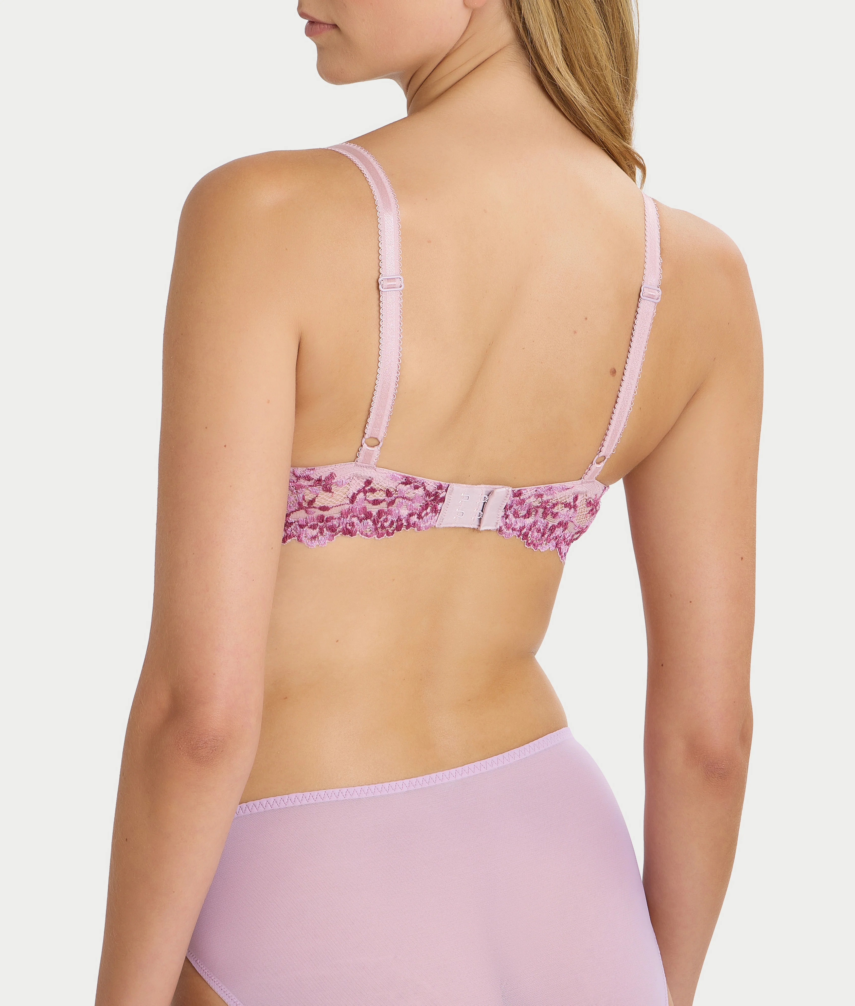 Embrace Lace T-Shirt Bra - Image 23