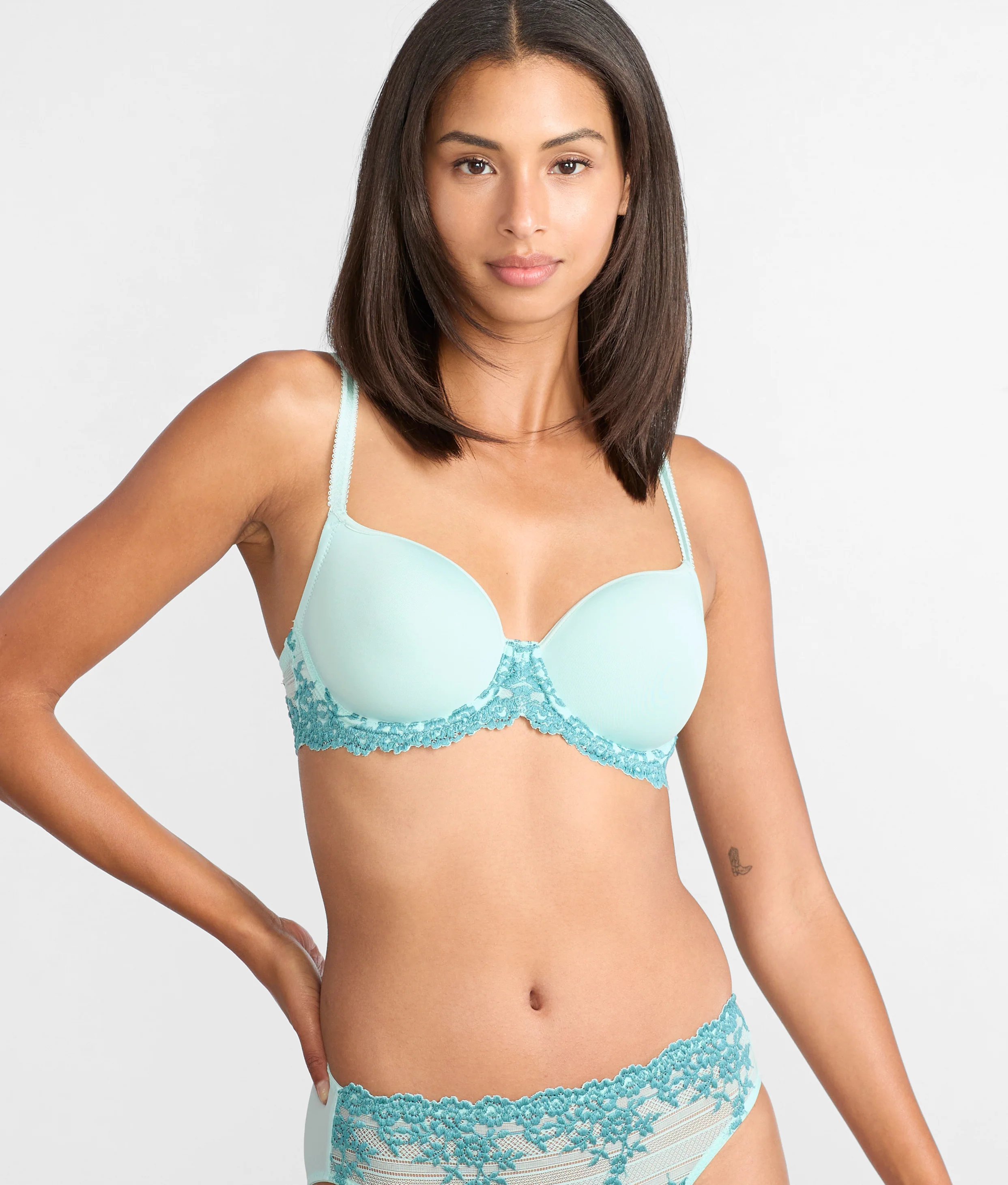 Embrace Lace T-Shirt Bra - Image 41