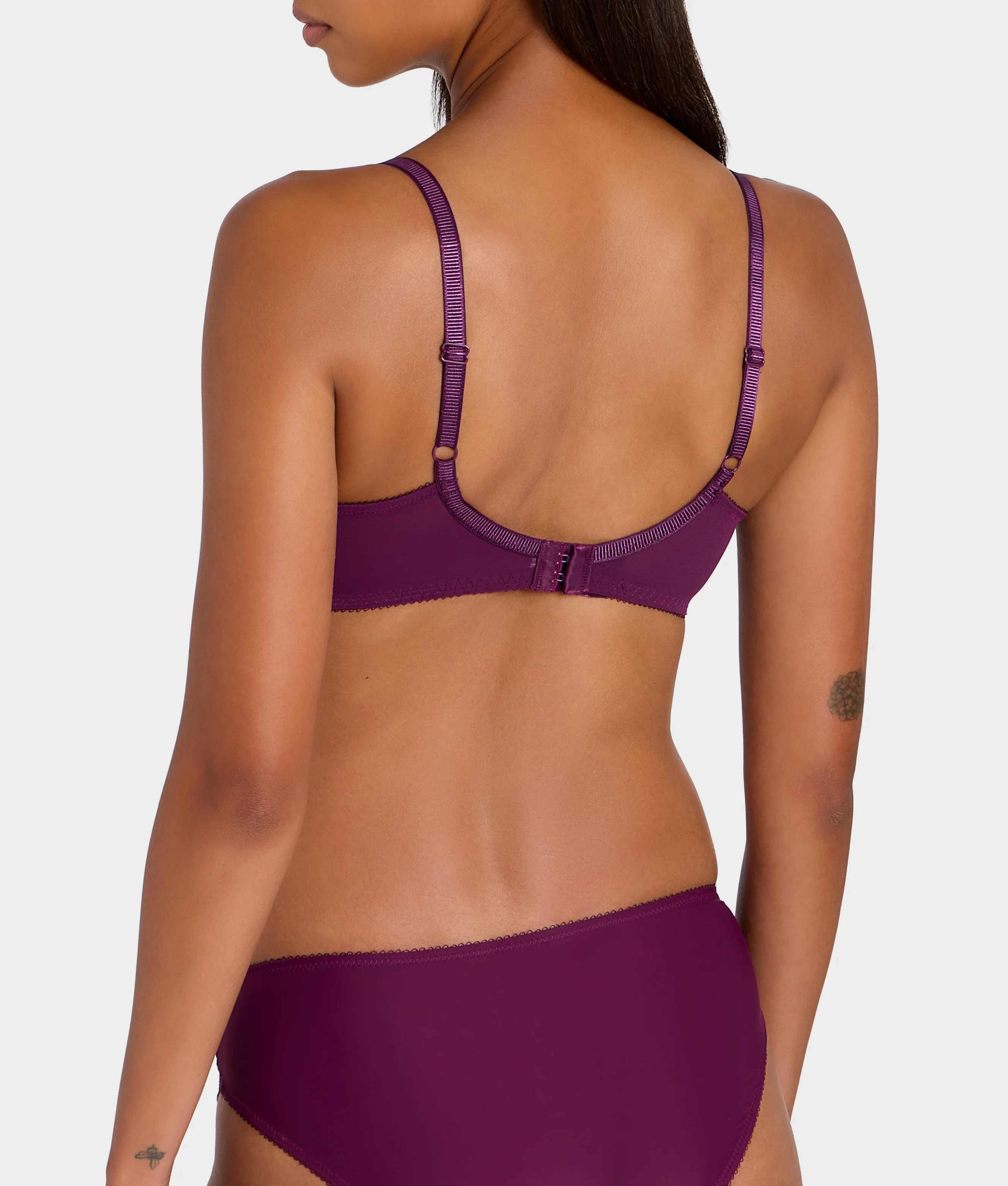 La Femme Plunge T-Shirt Bra - Image 8